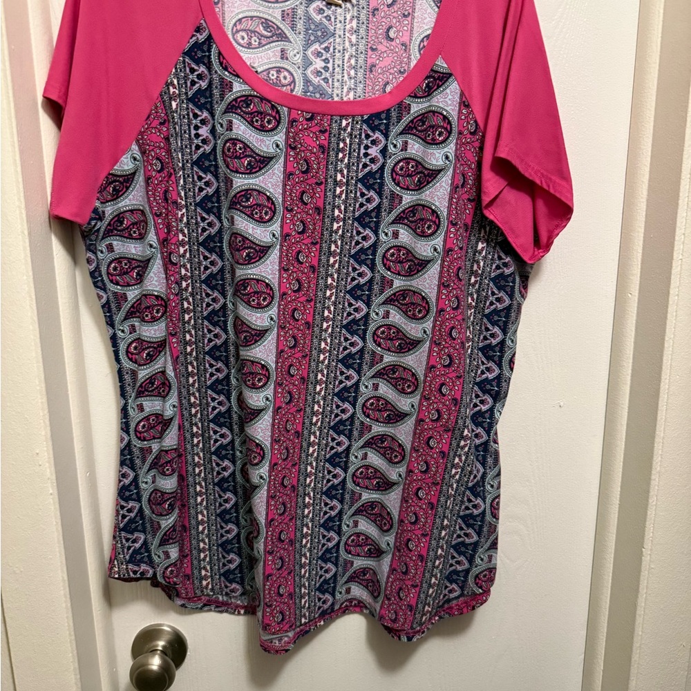 Ultra Flirt Pink and Black Relaxed Graphic Tee